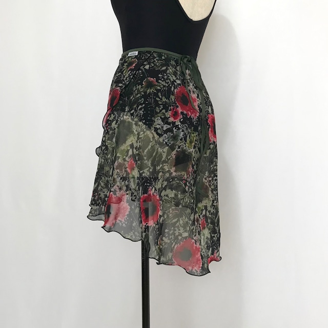 ◇"Tatiana" Ballet Wrap Skirt -Nostalgic Field (Black×Red flower）