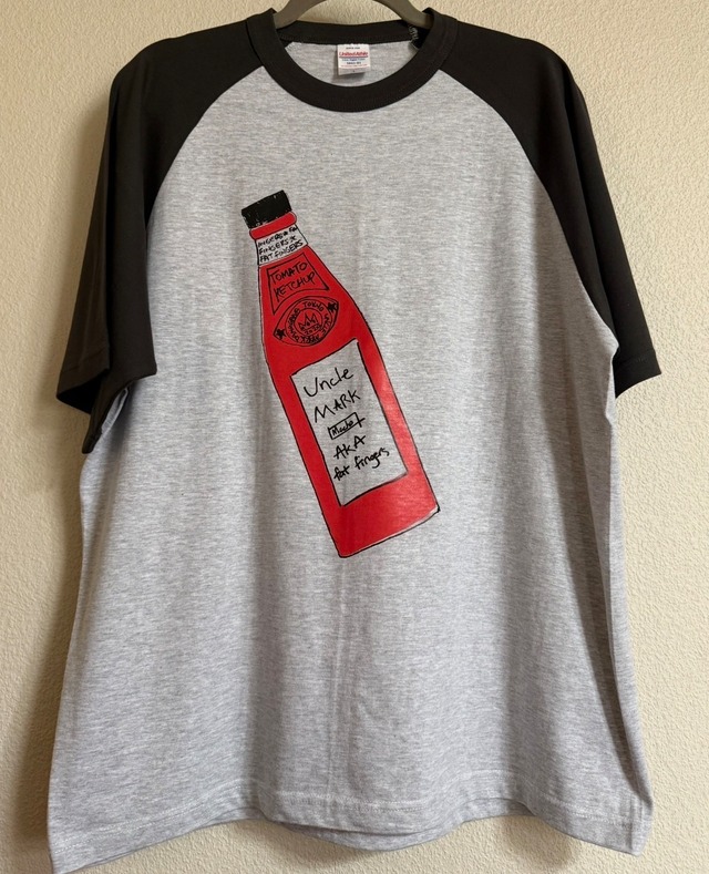 Lサイズのみ　ketchup　アッシュ/スミ ラグランスリーブ Tシャツ (Red and black ink)