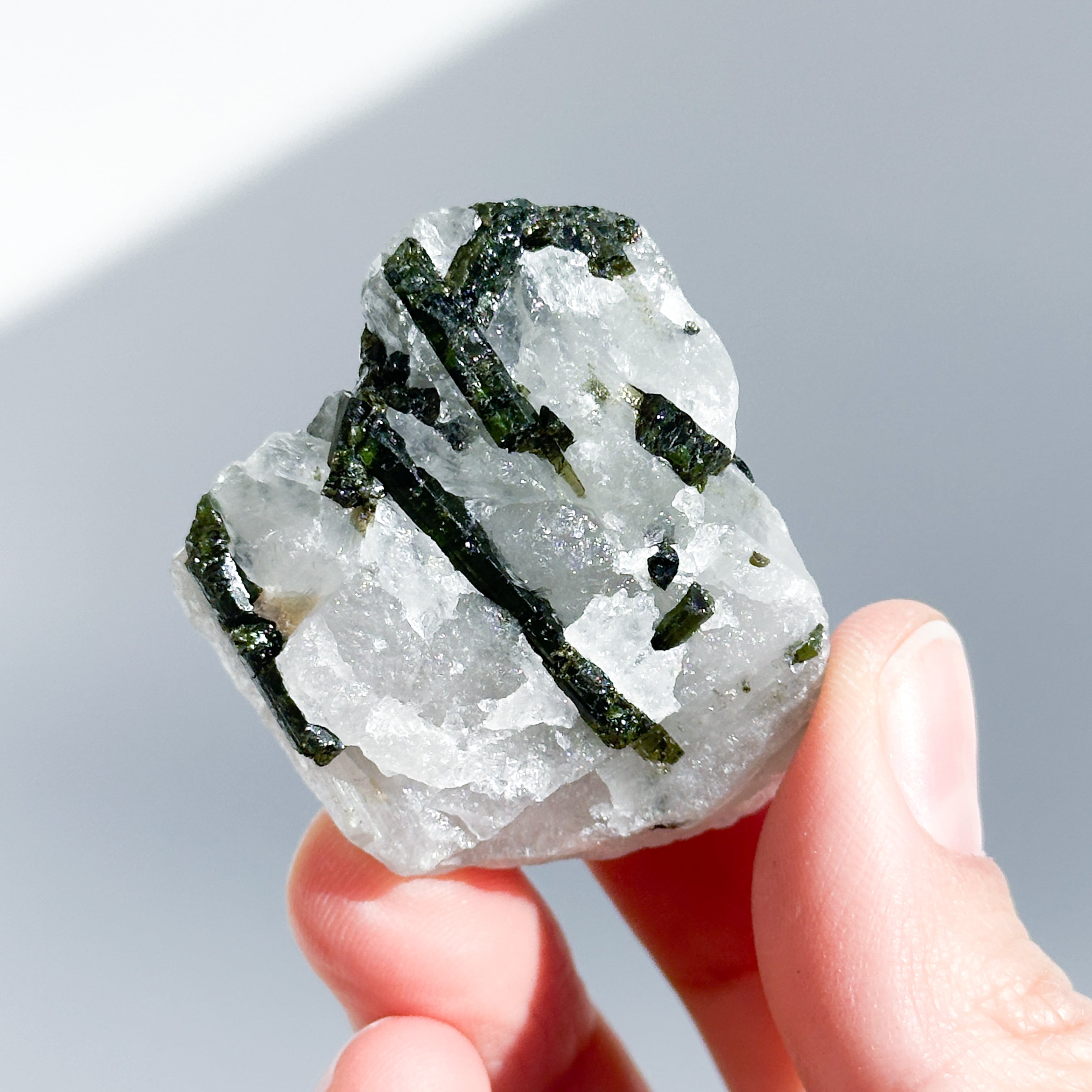 ミナスジェライス産グリーントルマリン 原石 22◇ Green Tourmaline
