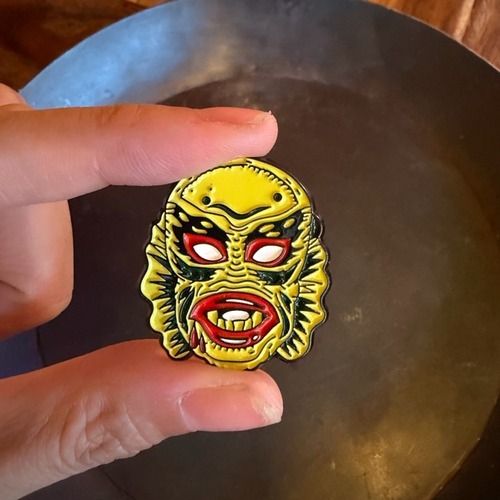 TOPANGA Jewelry Pin Brooch "Horror D"　ピンブローチ　ホラー　ジャケット　キャップ　プレゼント　プチギフト　