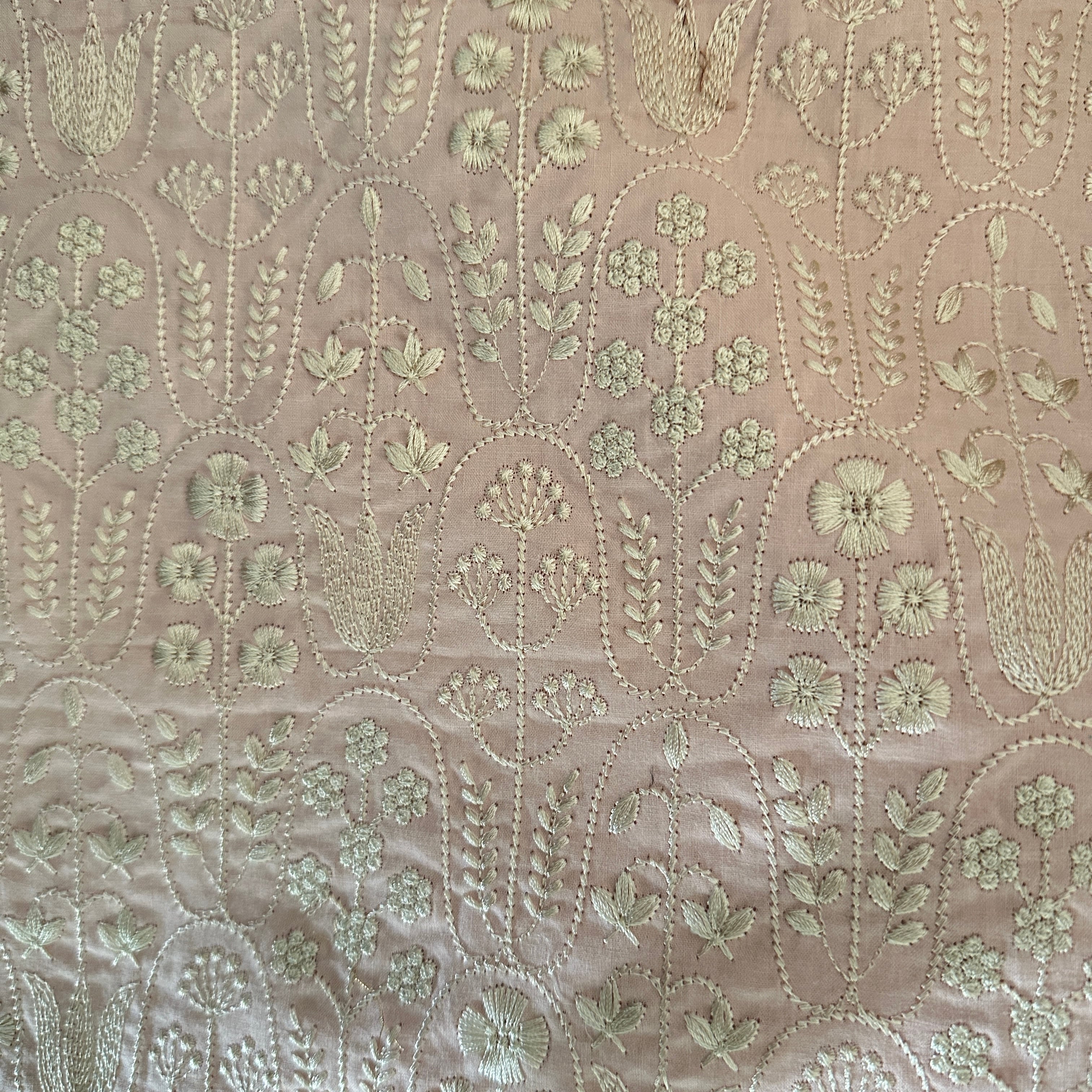 インド刺繍生地 ピーチ 7138