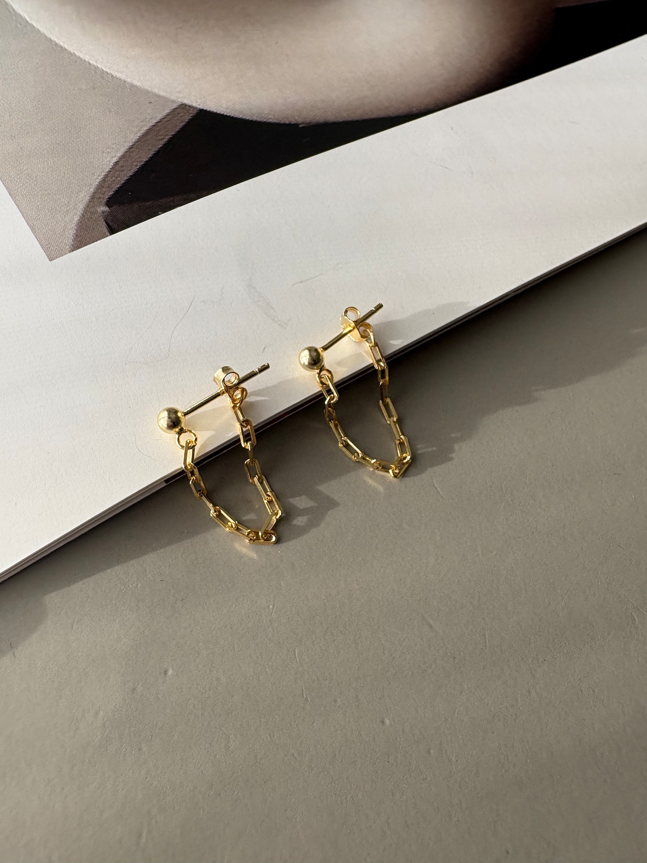 チェーンループピアス