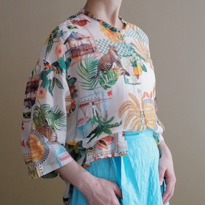 ★トロピカルプリントブラウス(ベージュ×オレンジ)