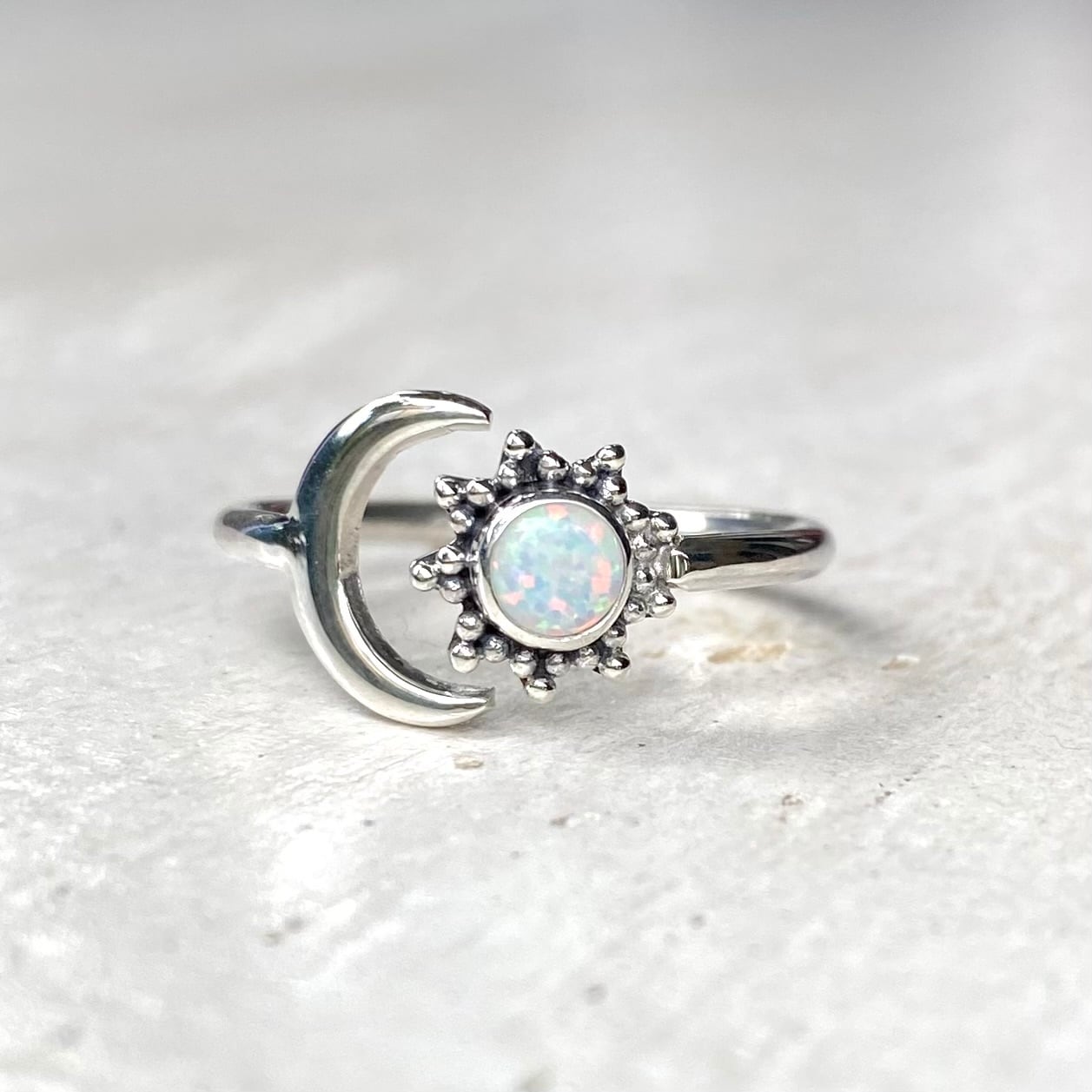 天然石リング、シルバー925、指輪、月と自然のモチーフ、ユニークデザイン 天然石リング、シルバー925、指輪、月と自然のモチーフ、ユニーク