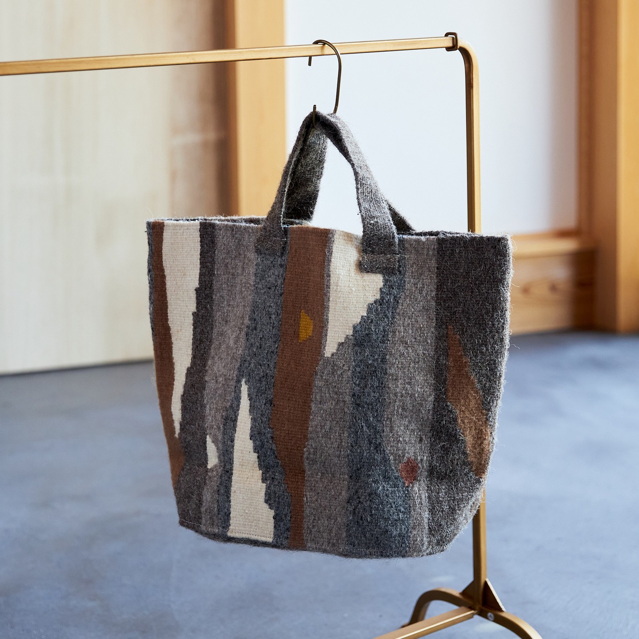 Wool Fabrique トート バッグ／M size（NATURE）100%ウール手織り