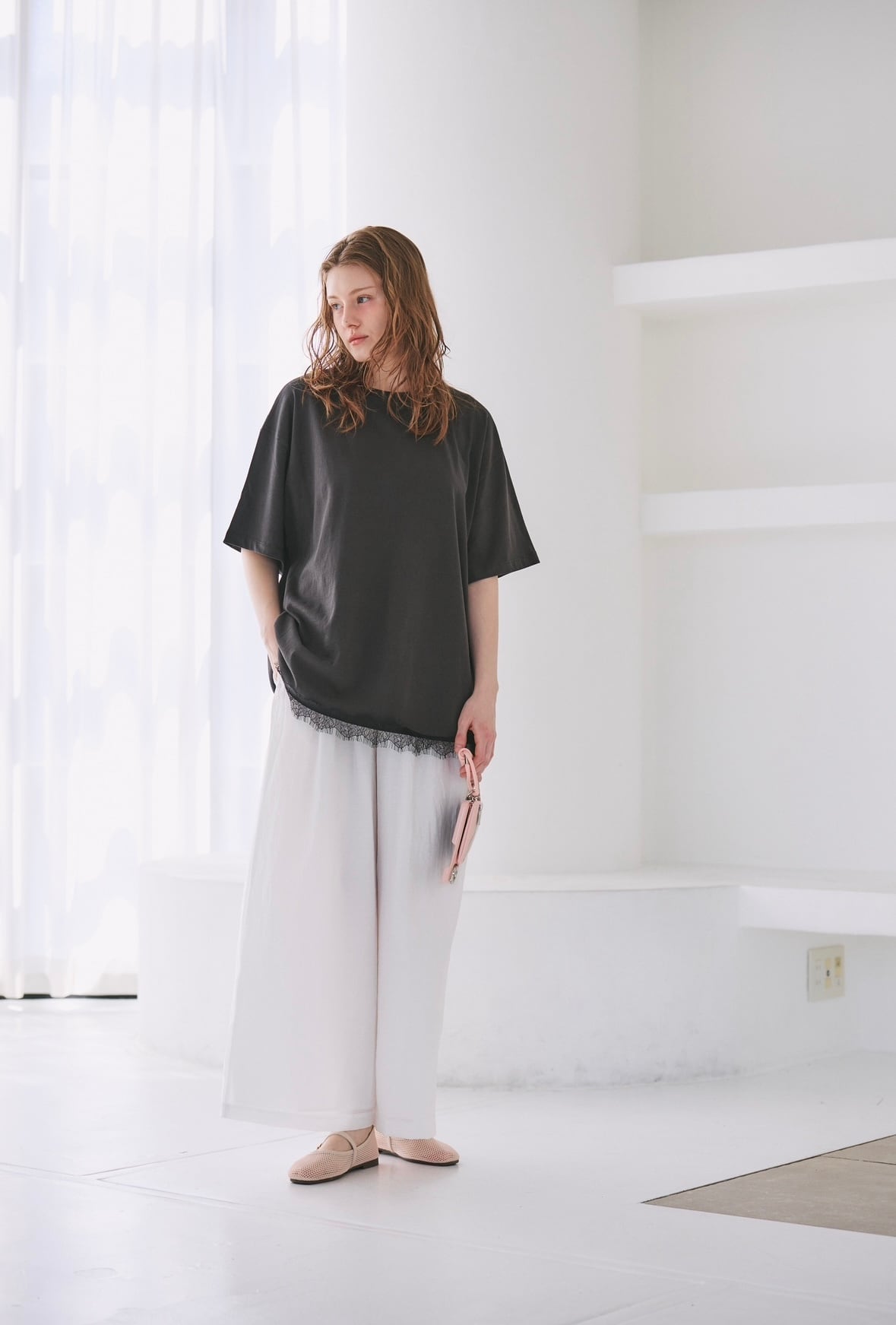 big silhouette lace tee | mite