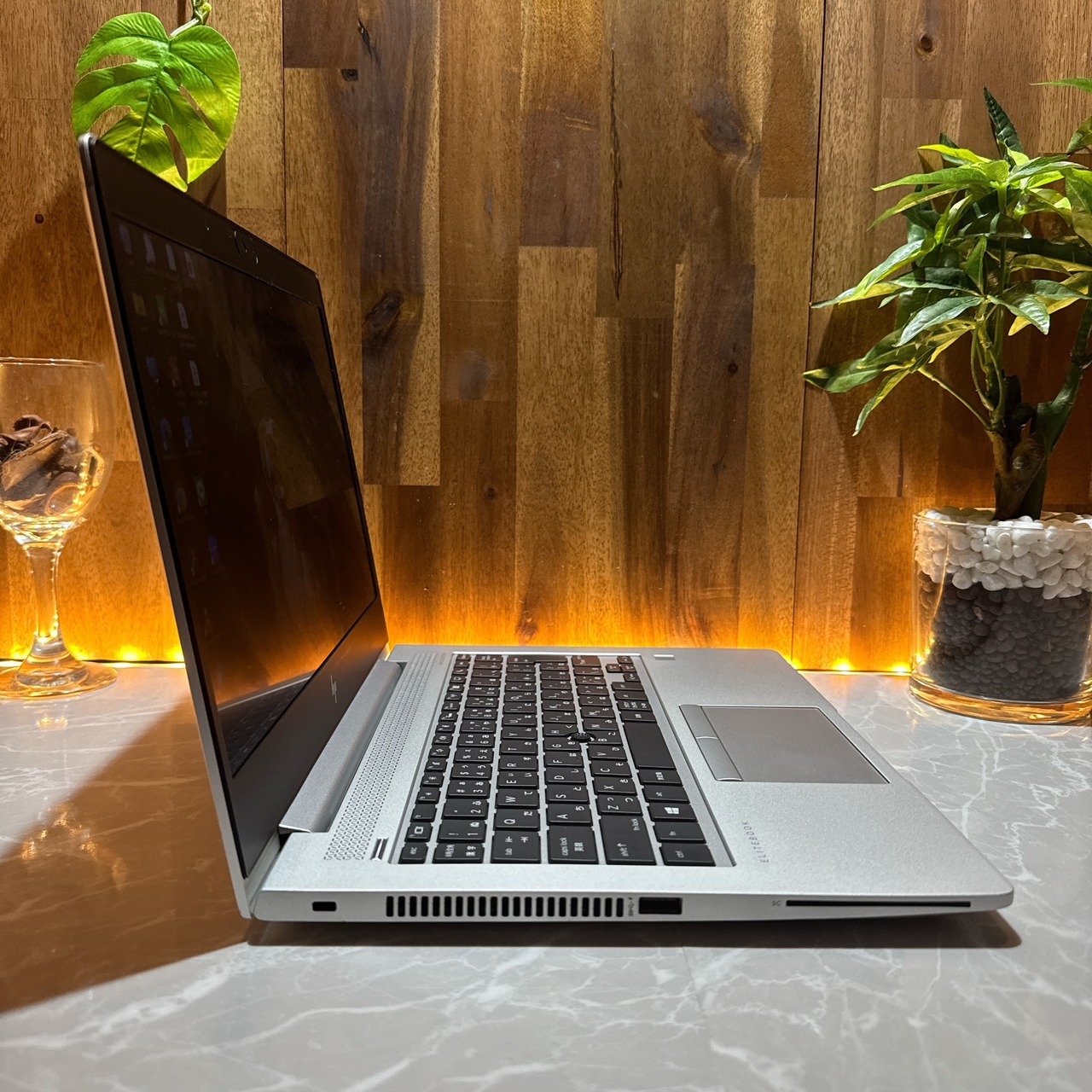 おすすめ‼️HP Elitebook 735 G6☘Ryzen 7 PRO 3700U☘SSD256GB☘️メモリ16GB☘ノートパソコン