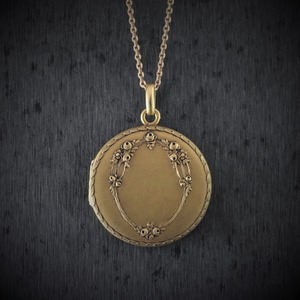 French Gold Locket Pendant　フレンチ　ゴールド　ロケット　ペンダント