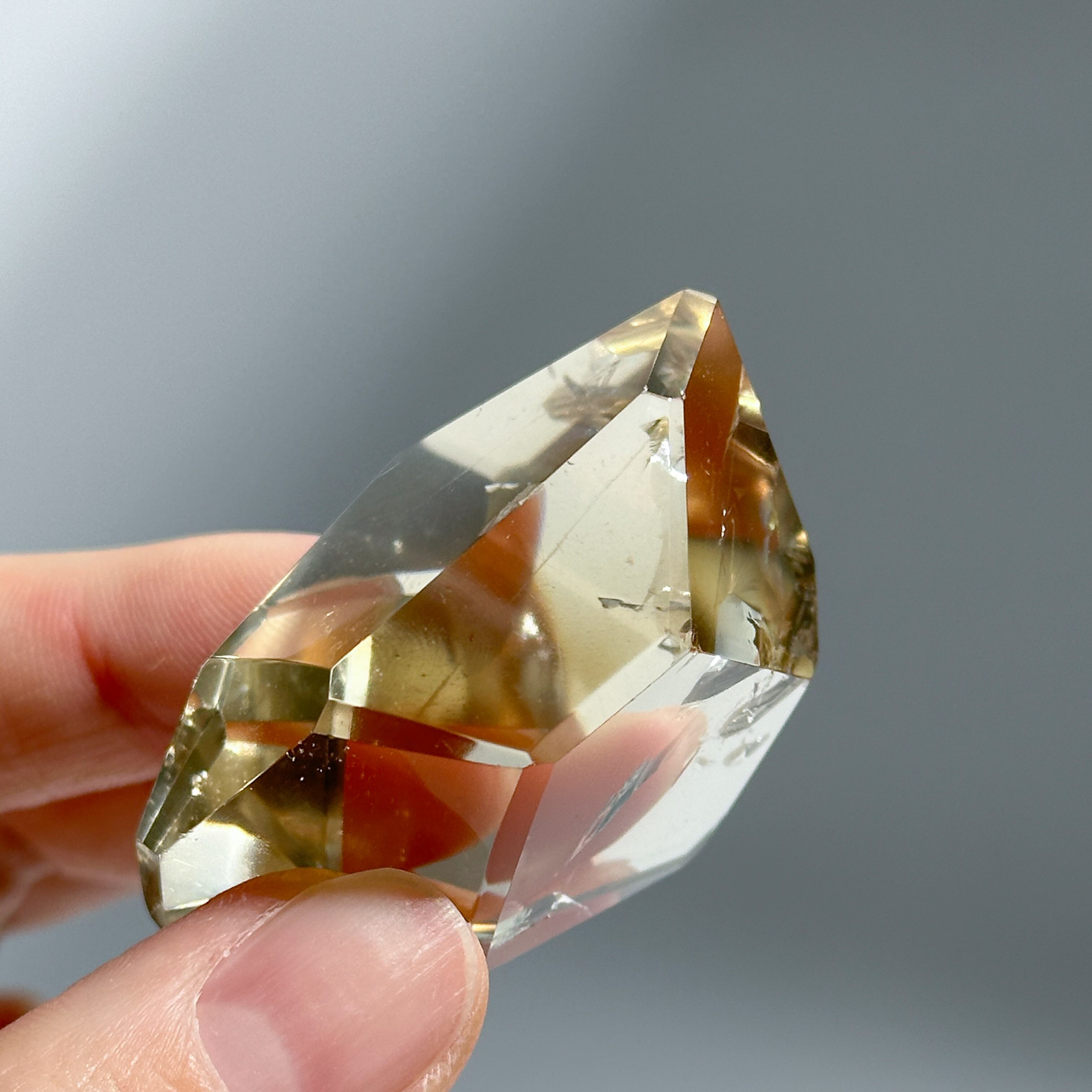 シトリン（黄水晶） フリーフォーム52◇ Citrine ◇ 天然石・鉱物