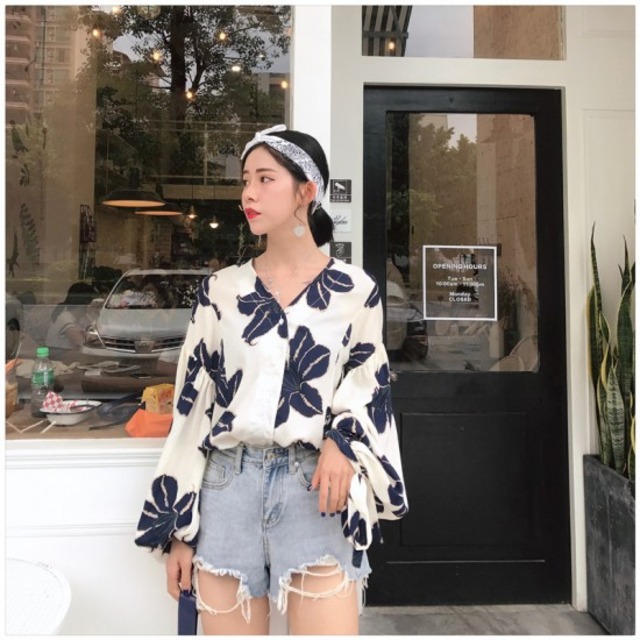 アジアン柄ルーズスリーブシャツ バルーン袖がおしゃれ可愛い 花柄 ブラウン ベージュ ゆったり リゾート ブラウス [A00453]