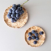 【丸皿(M)】葡萄唐草 -生成り Round dish, size M