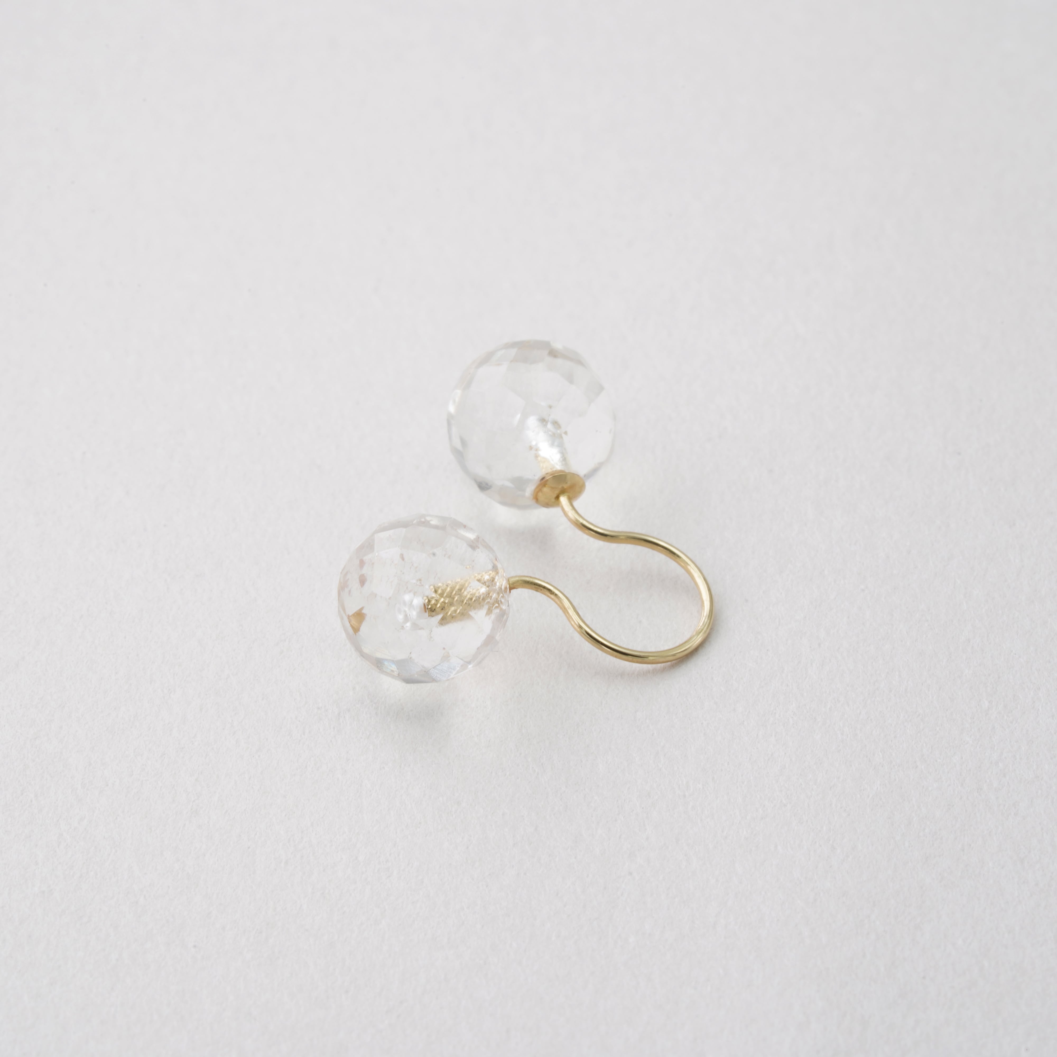 10K Himalayan Crystal Diamond cut Ear Cuff