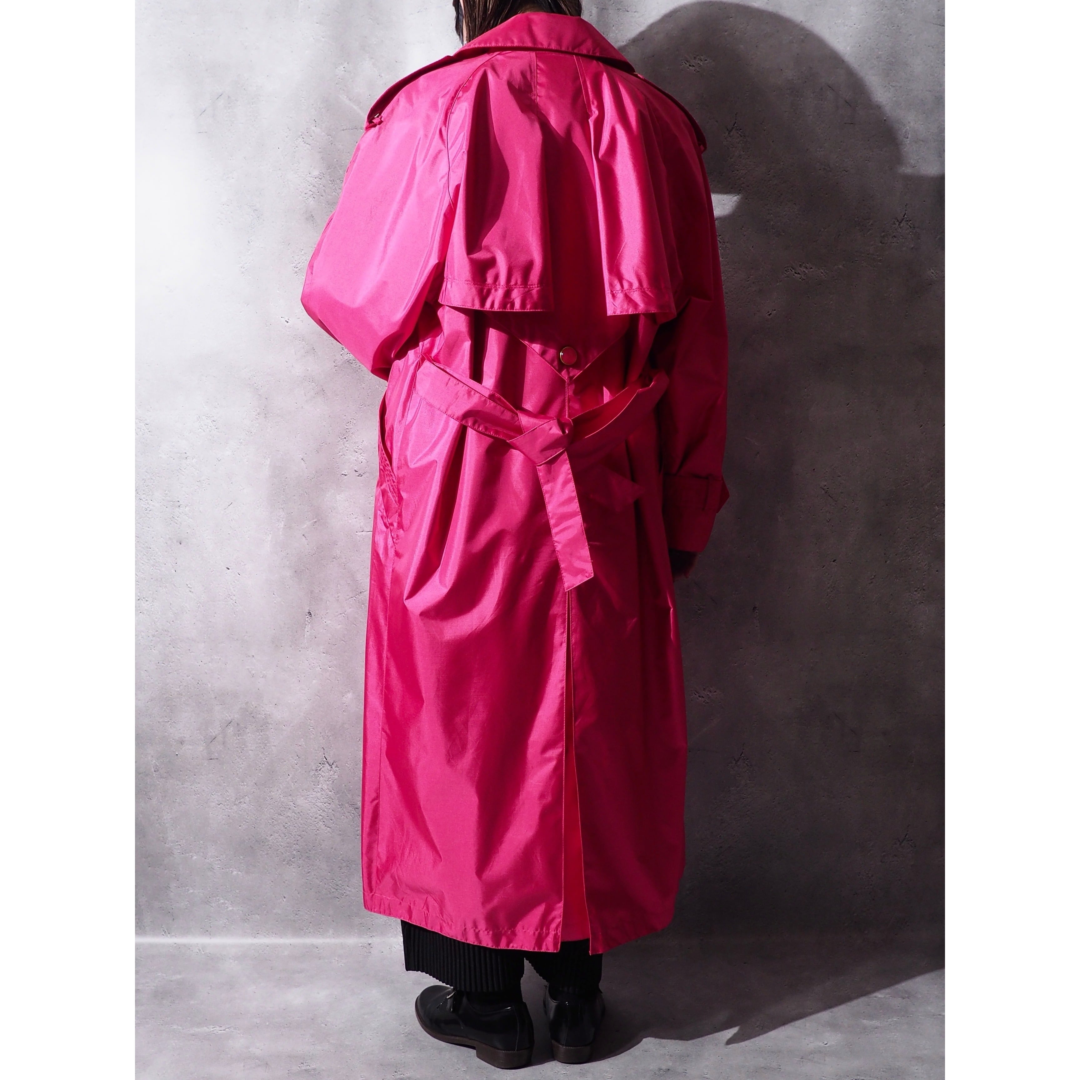 1990s Beautiful Vivid shocking pink color vintage loose long trench coat