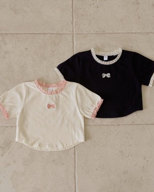 [MOMOANN] Ribbon Lace T-shirt / [모모앤] 리본 레이스티