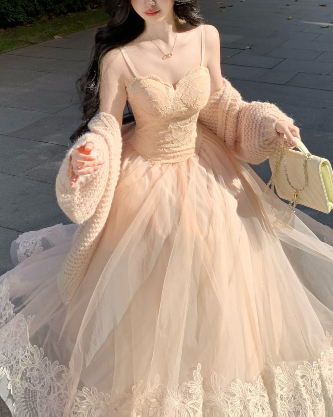 ラグジュアリーレースミストチュールワンピース 25W08366