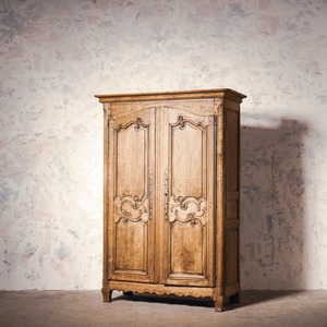 キャビネット/フレンチアルモワールキャビネット/1940年代/洋服の収納/剥離家具/空間装飾/ディスプレイ