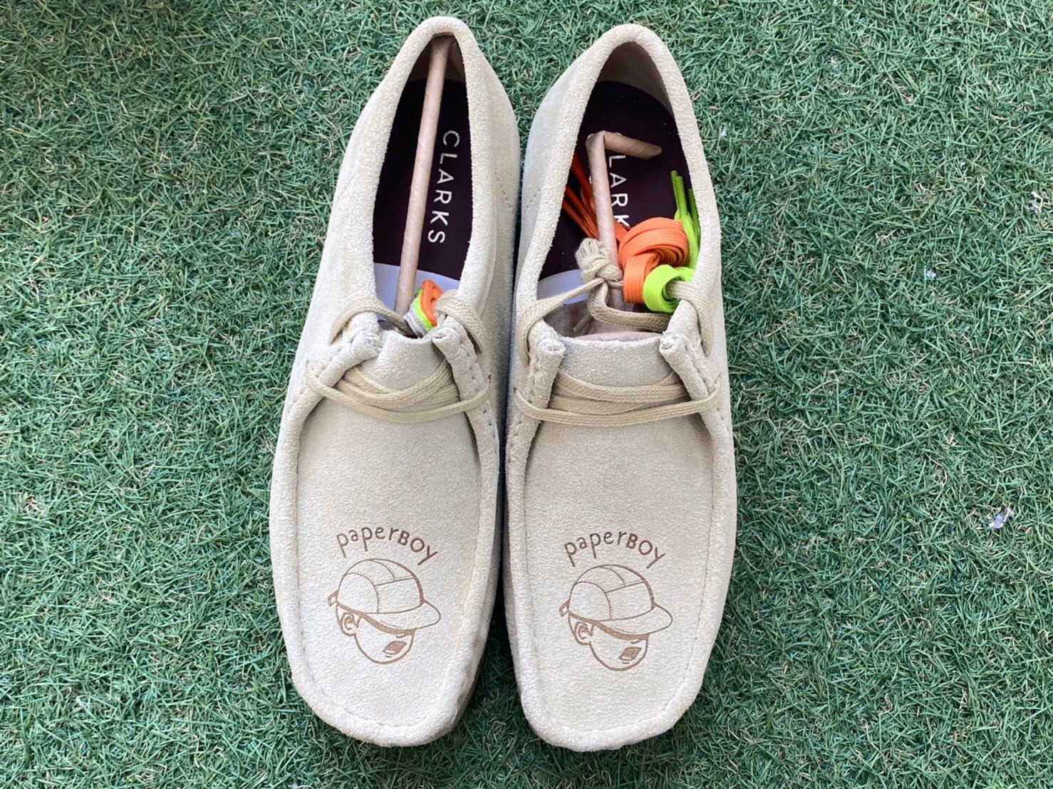 CLARKS × paperBoy ワラビー UK8 むずかしく 27cm クラークス 
