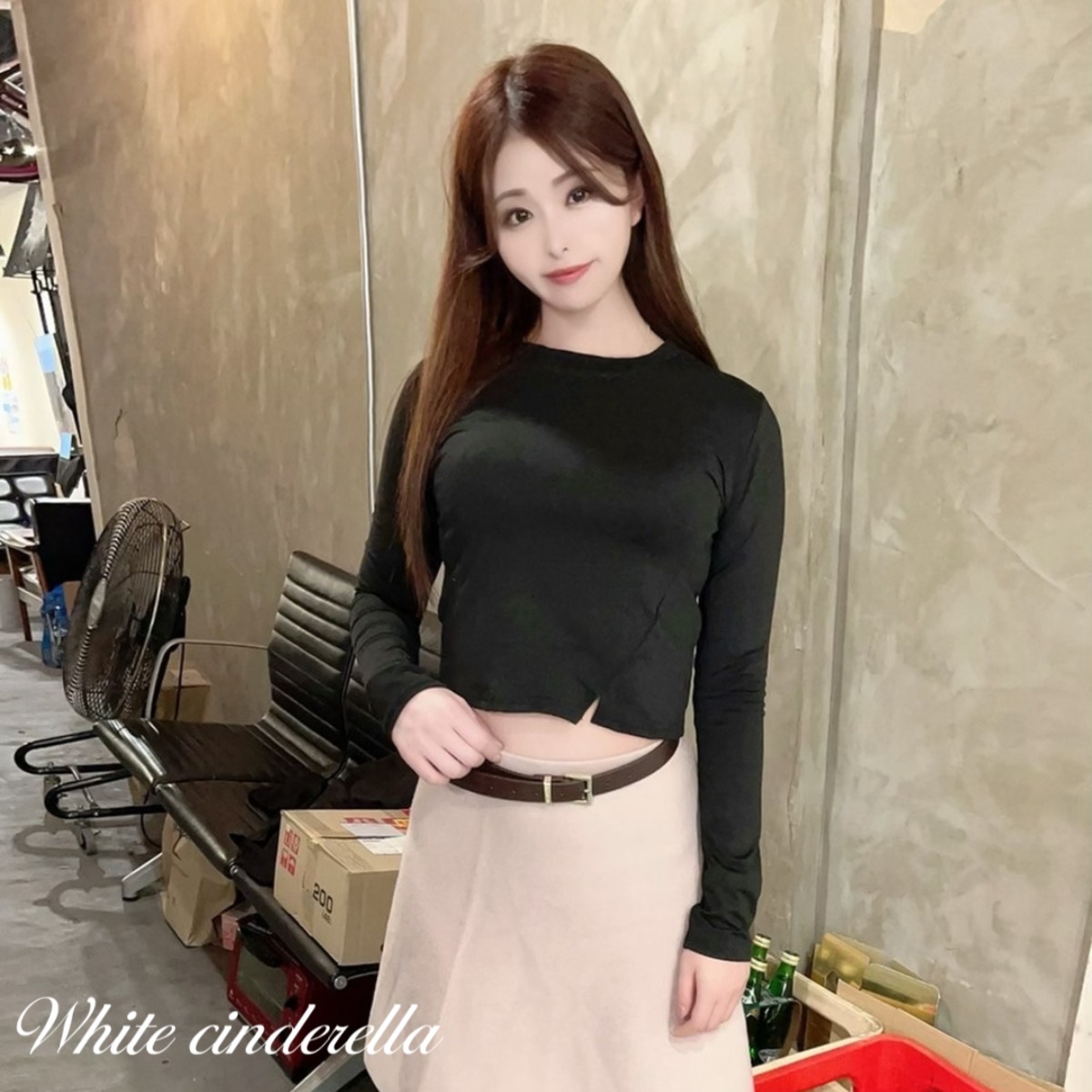 ネイビーとホワイトのクロップドトップス クロップドトップス［Black］ | White Cinderella