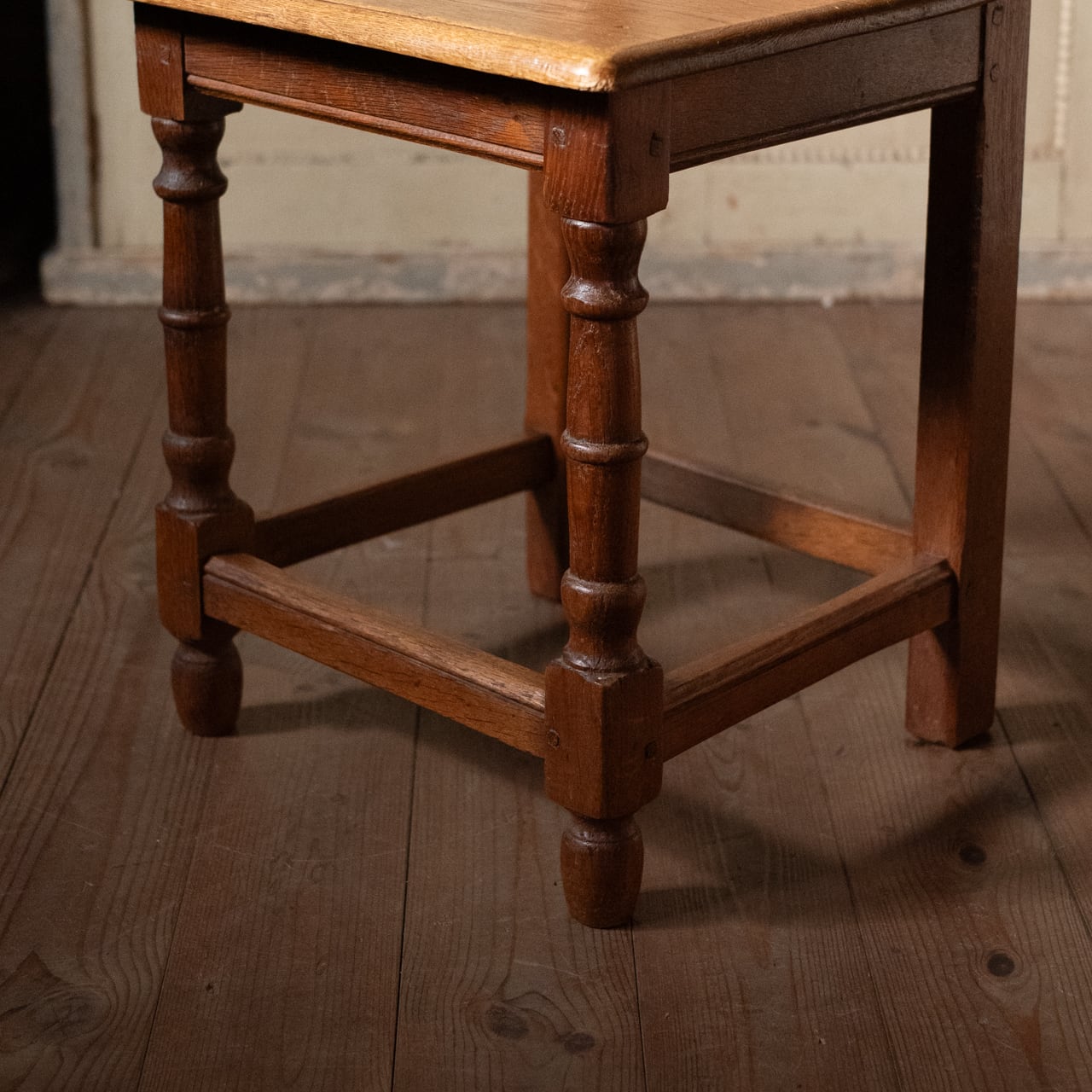 Lorraine Chair / ロレーヌチェア 〈チェア・椅子・デスクチェア