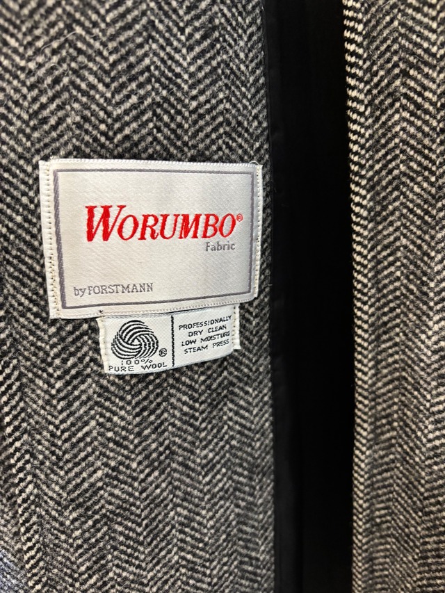 70’s 80's black velvet  collar chester coat