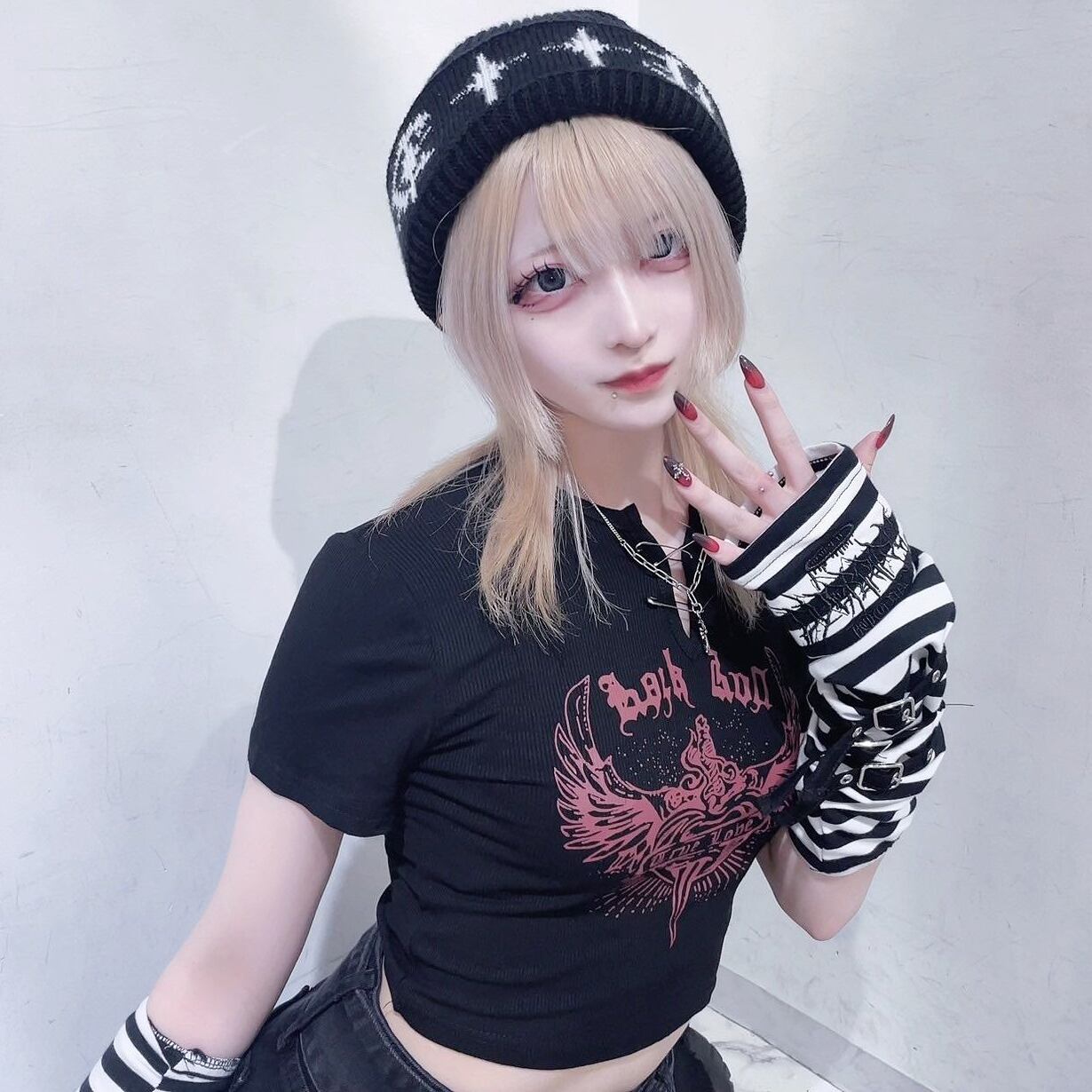 WING PINピタT | VOLCAN&APHRODITE