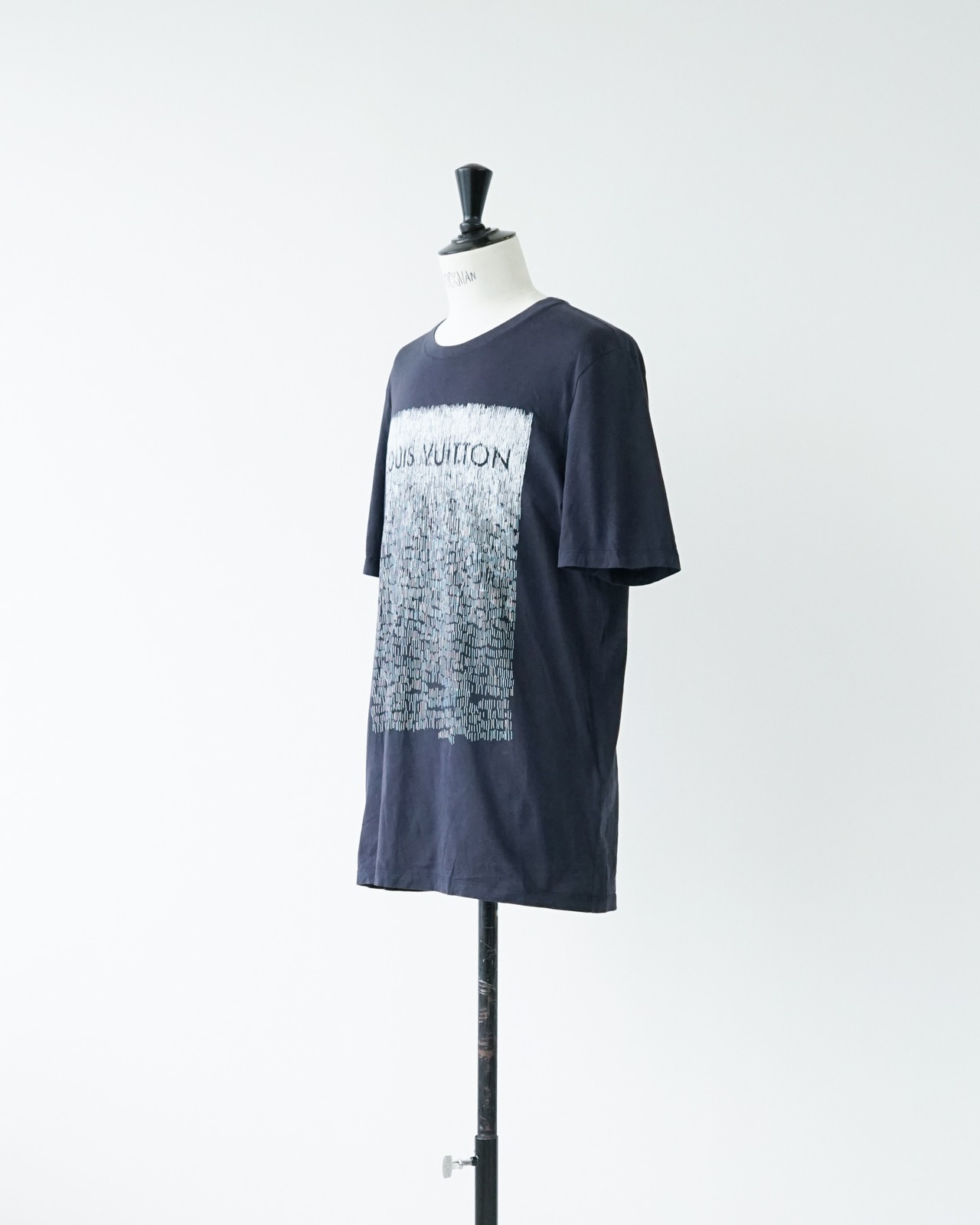 〈LOUIS VUITTON 〉T-shirt