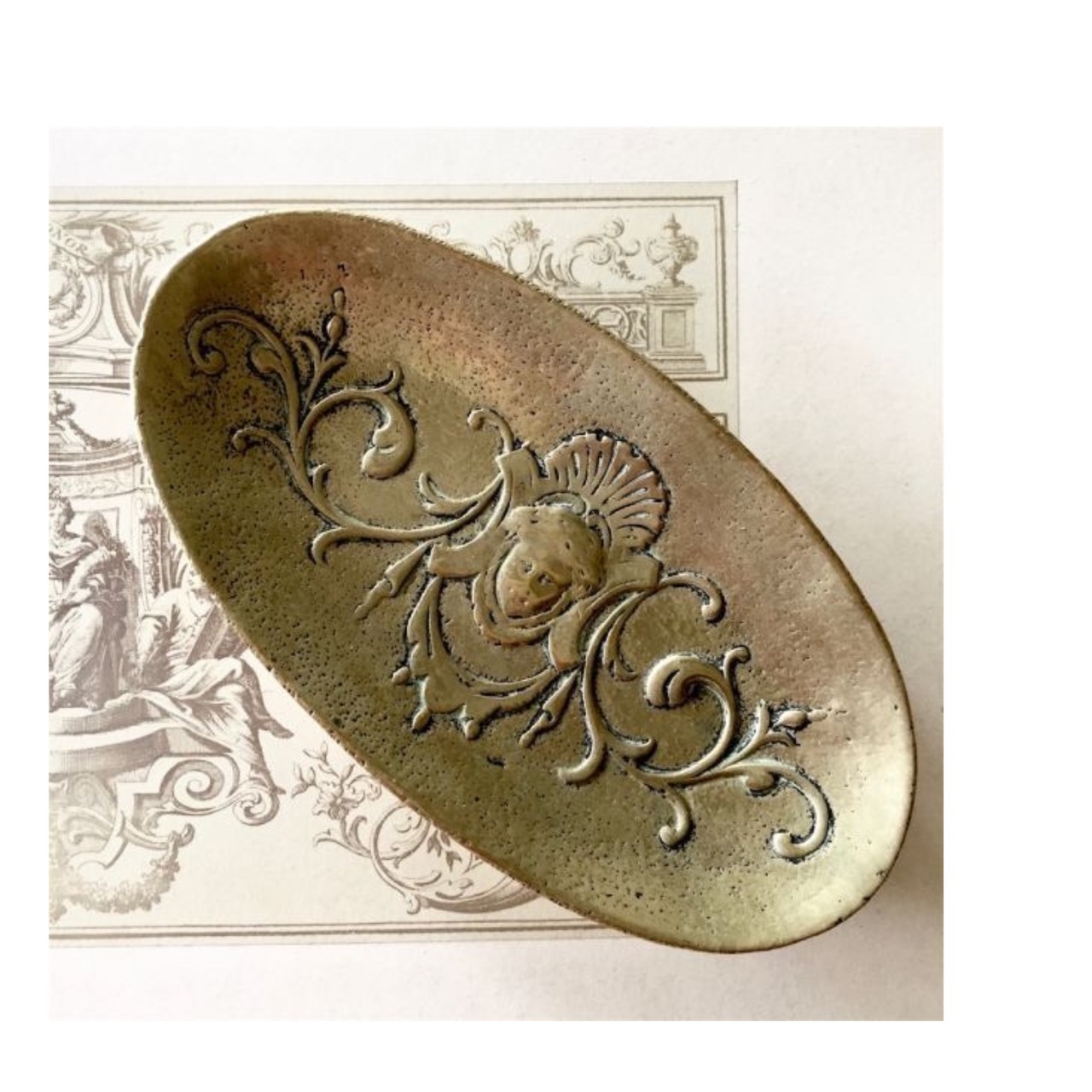 1900s France 金のアフロディテとブロンズプレート モノグラム入り