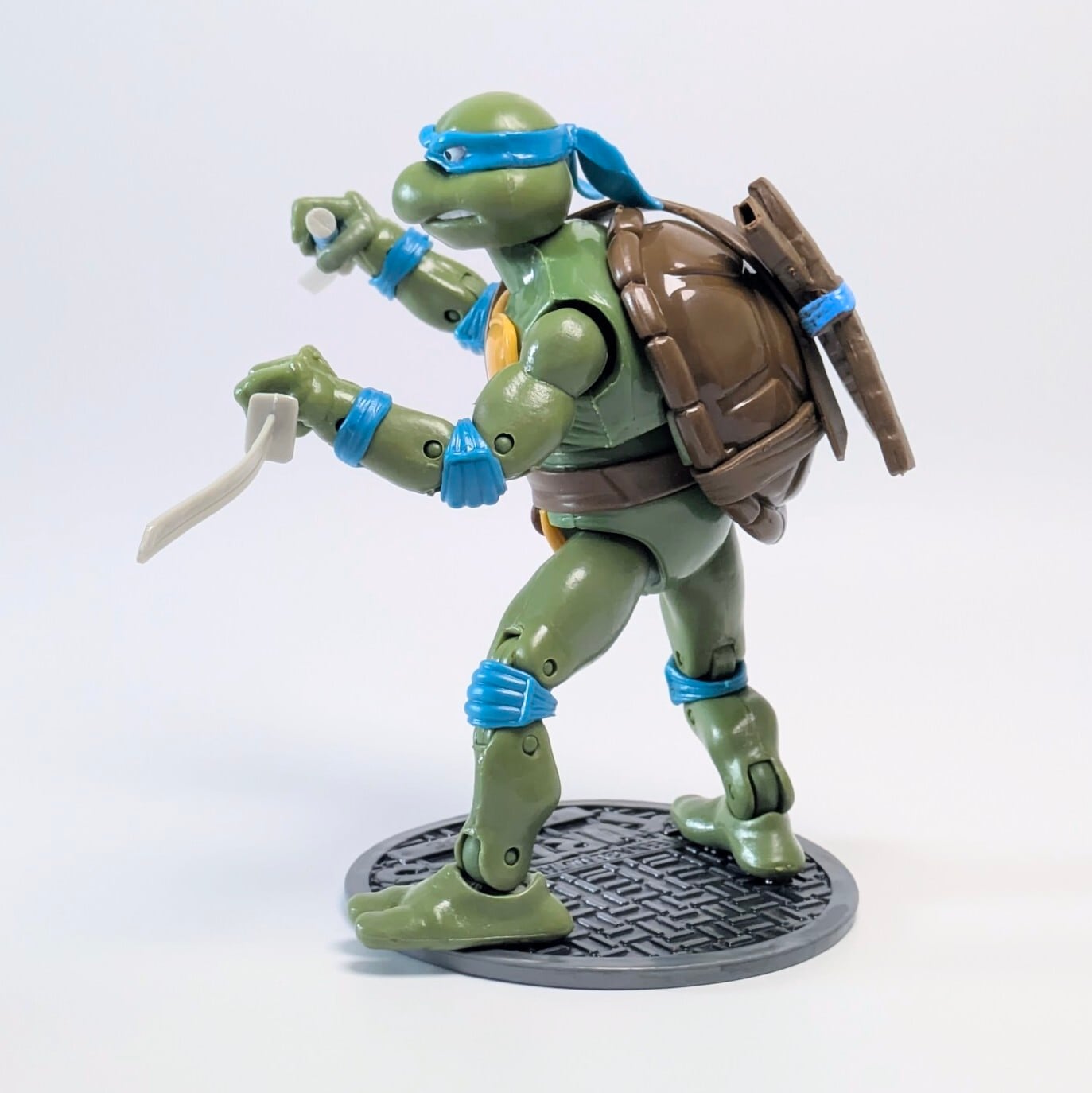 ☆SPECIAL ITEMS☆【 Teenage Mutant Ninja Turtles( ティーンエイジ ミュータント ニンジャ タートルズ )】 14可動アクションフィギュア / レオナルド〚アメリカン雑貨 アメトイ〛