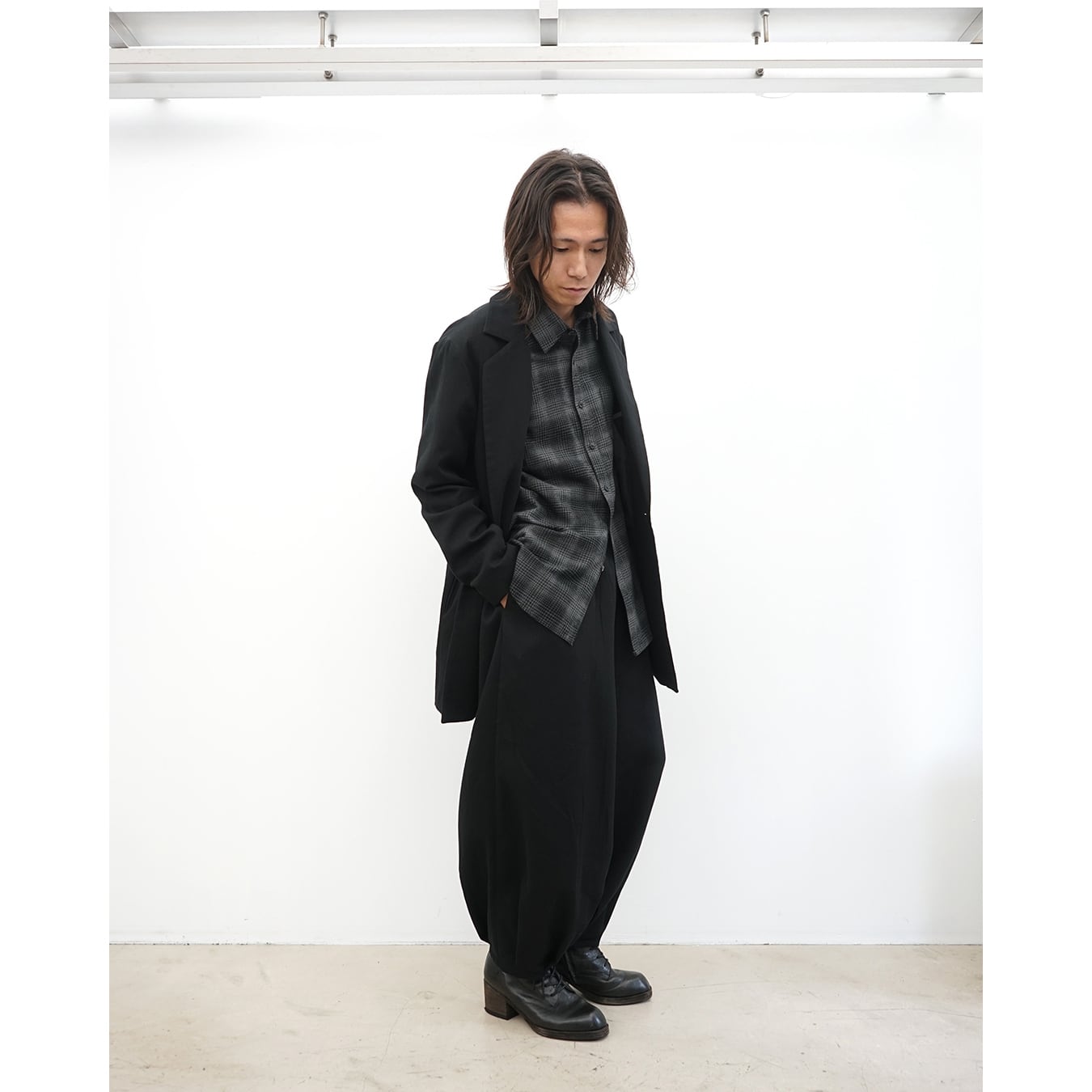 kujaku] (クジャク) P-353 hem tuck wide easy pants | Clique Tokyo
