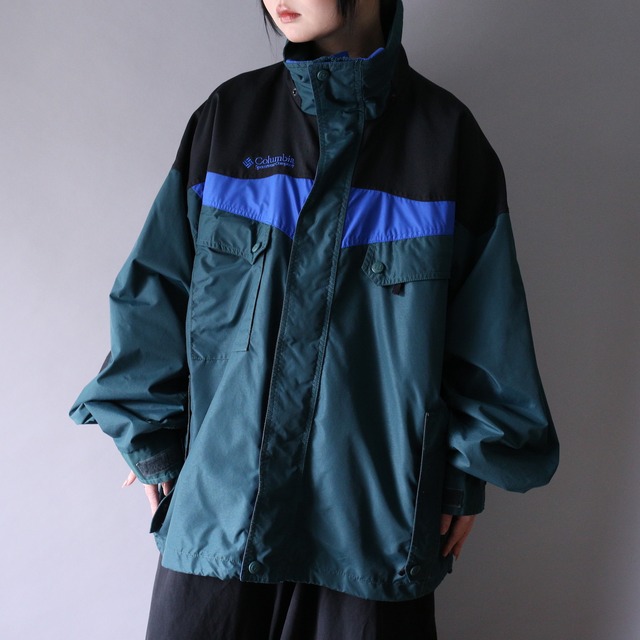 "Columbia" good coloring over silhouette mountain jacket
