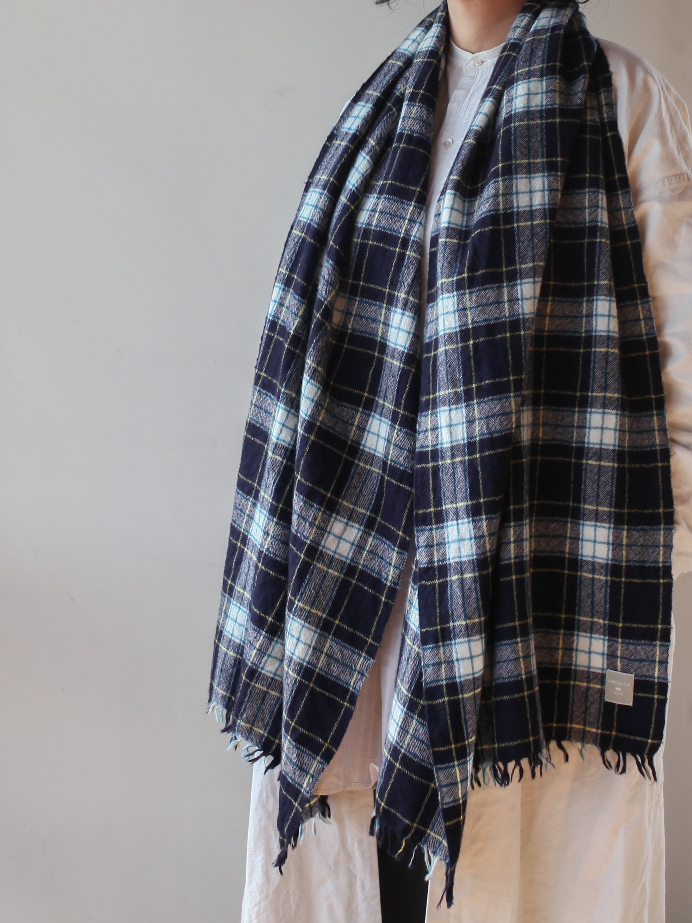 ローカリー LOCALLY |01832-1 tartancheck muffler : navy/off