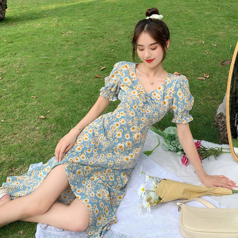 【新作】【送料無料】 純粋な欲望スタイルの夏の女性のためのフランスのセクシーなスクエアネックドレス、甘くてスパイシーな気質、シックなスリットの小さなZoujuスカート 0262996822020