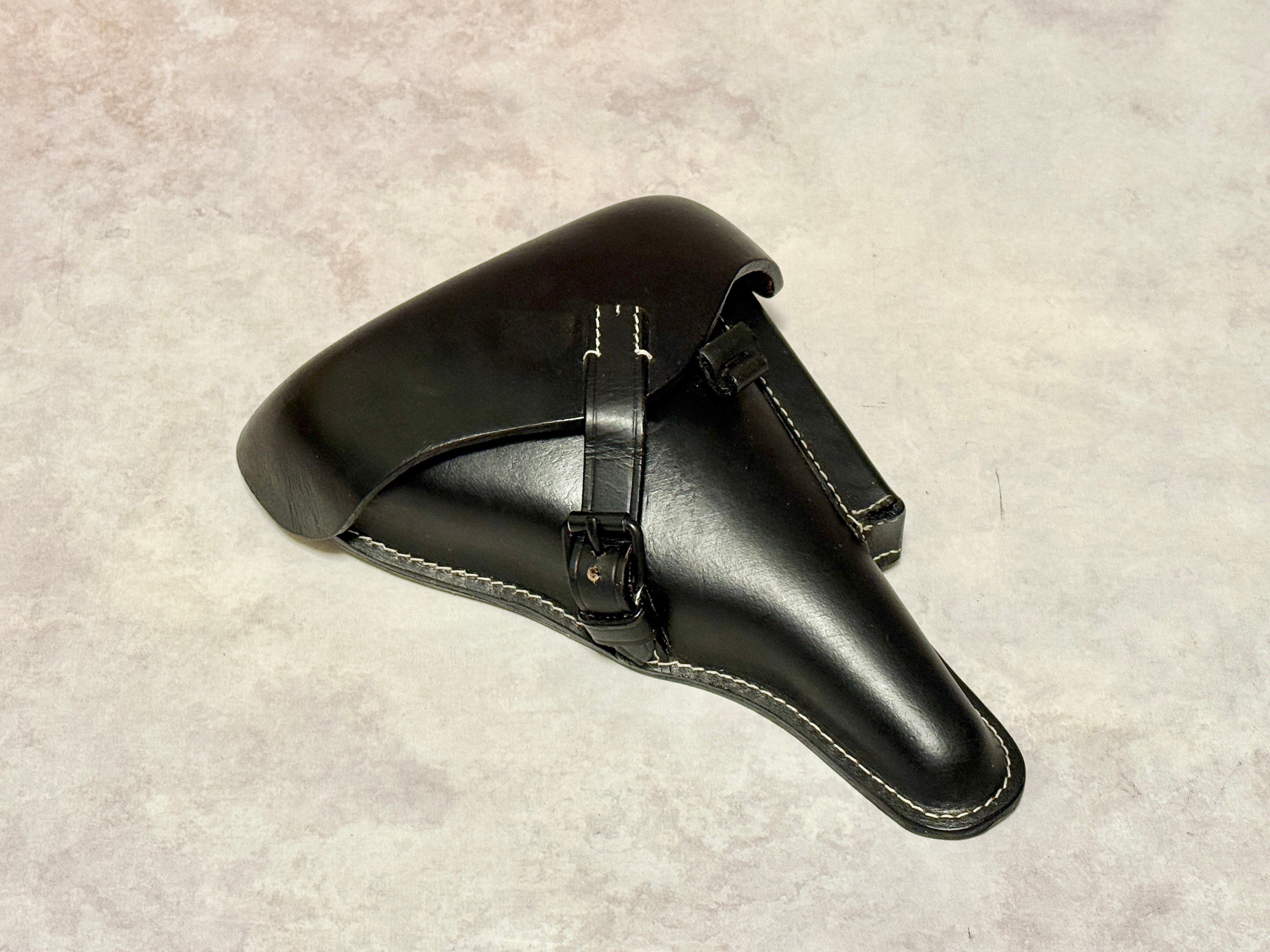 WWII ドイツ軍 ルガーP08 初期型ハードシェル・レザーホルスター