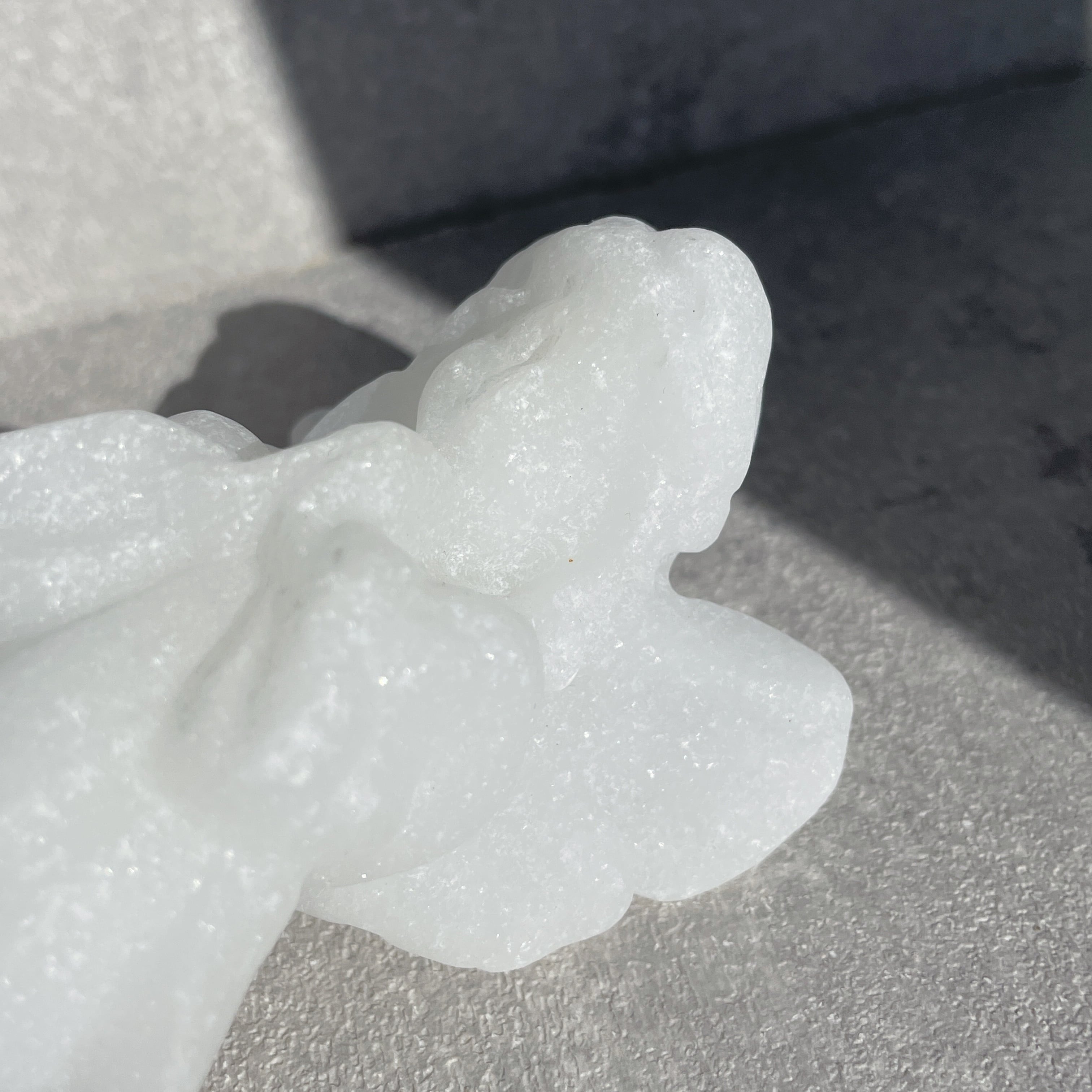 翡翠のスイートエンジェル12◇ White Jade Angel ◇天然石・鉱物