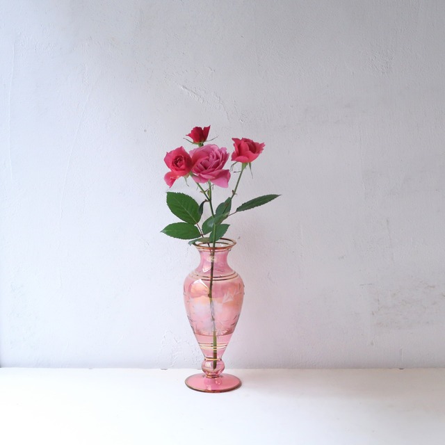 切子と金彩の花瓶-ピンク