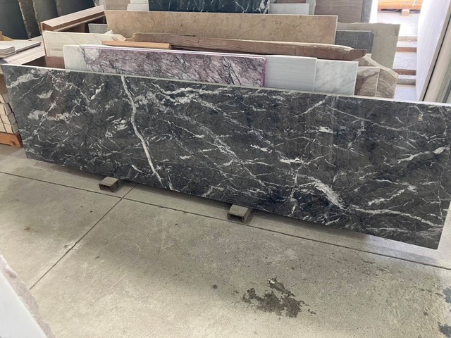 W様用　オーダー大理石カウンターテーブル・配送設置費込