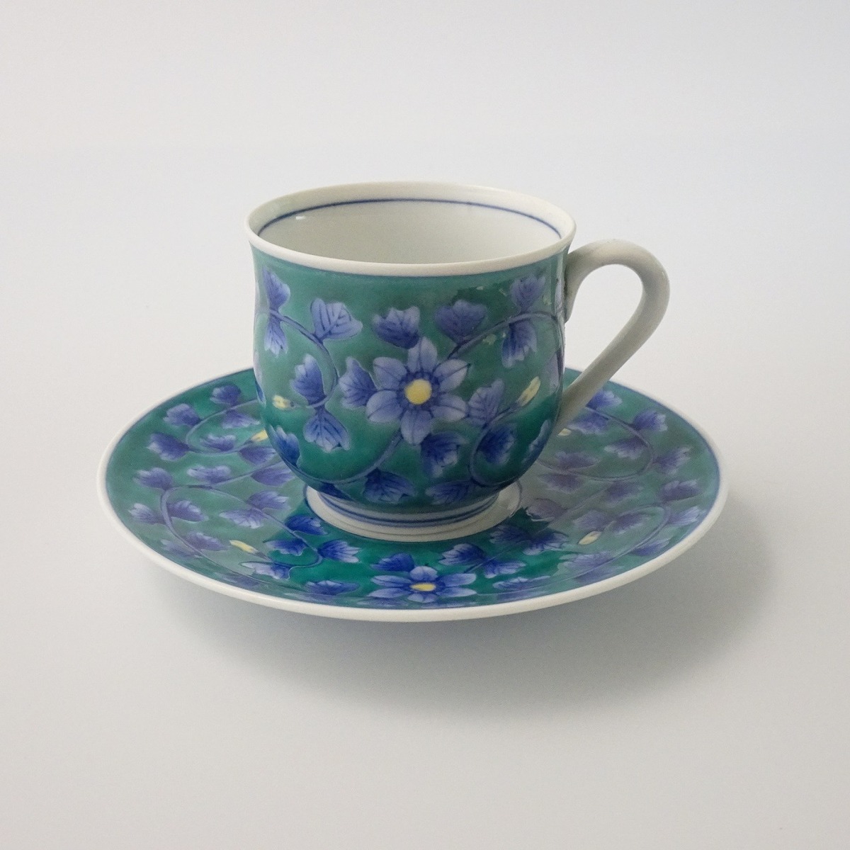 伊万里鍋島焼 畑萬陶苑 グリーン唐草 コーヒーカップ＆ソーサー（化粧 