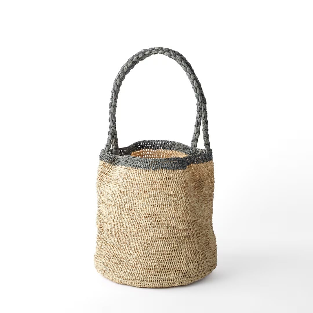 made in mada 【24SS】MOUMOUNEバイカラー ラフィアバッグ MADE IN MADA │ MOUMOUNE raffia bag (natural & gray) | robin ASO