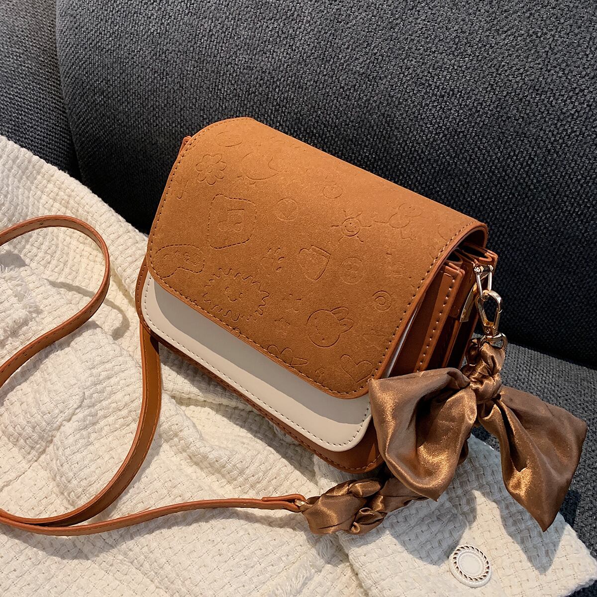 オータムウィンタースタンダード レトロ 秋物 冬物 スクウェア メッセンジャーバッグ 手作りハンドバック40894052526