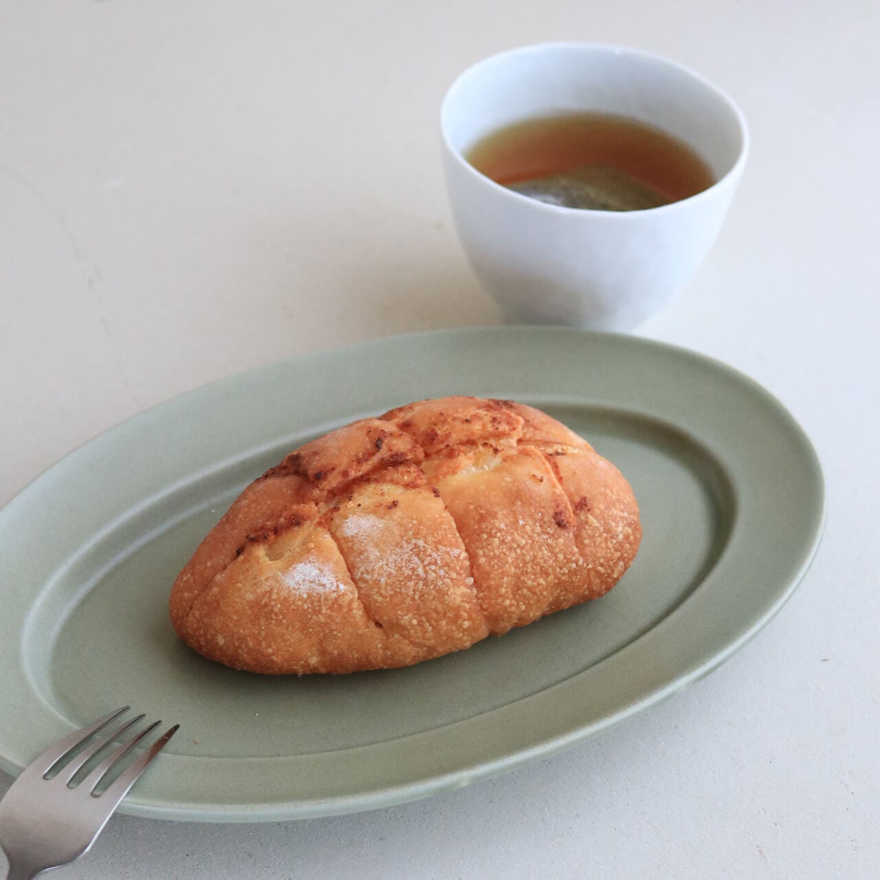 【冷凍】富良野花七曜 たらこバターフランス 2個セット * 北海道産小麦 北海道がつまったこだわり素材 フランスパン 明太フランス たらこフランス 冷凍パン