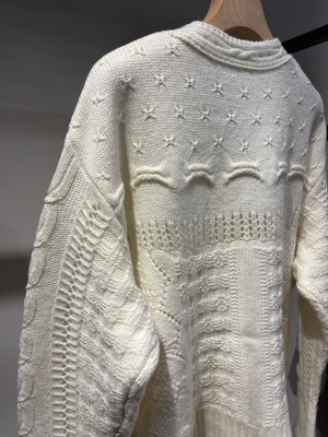 【26AW | WOMEN】Mame Kurogouchi マメ クロゴウチ / トップス / Wool Cable Knit Cardigan  MM26FW-KN094
