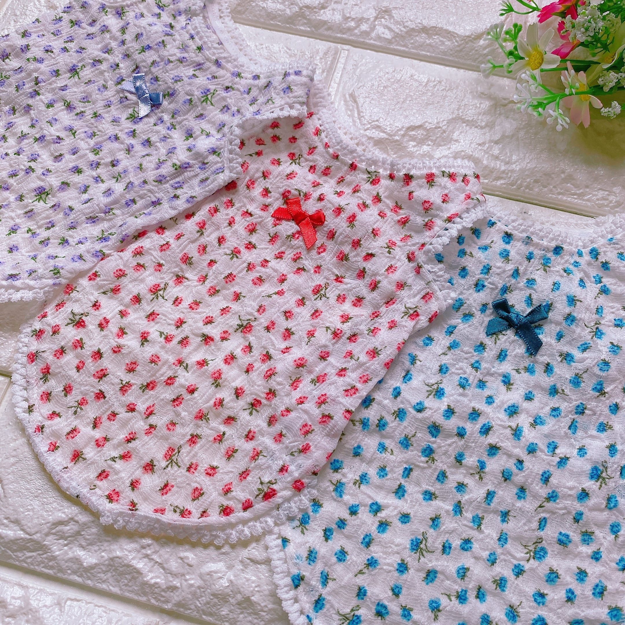 フラワータンクトップ XS ~ XL 3color  /  犬の服 春夏 新作 袖なし トップス ドッグウェア 薄手 お揃い 可愛い 花柄 小型犬 中型犬 猫 ワンコ服 b13