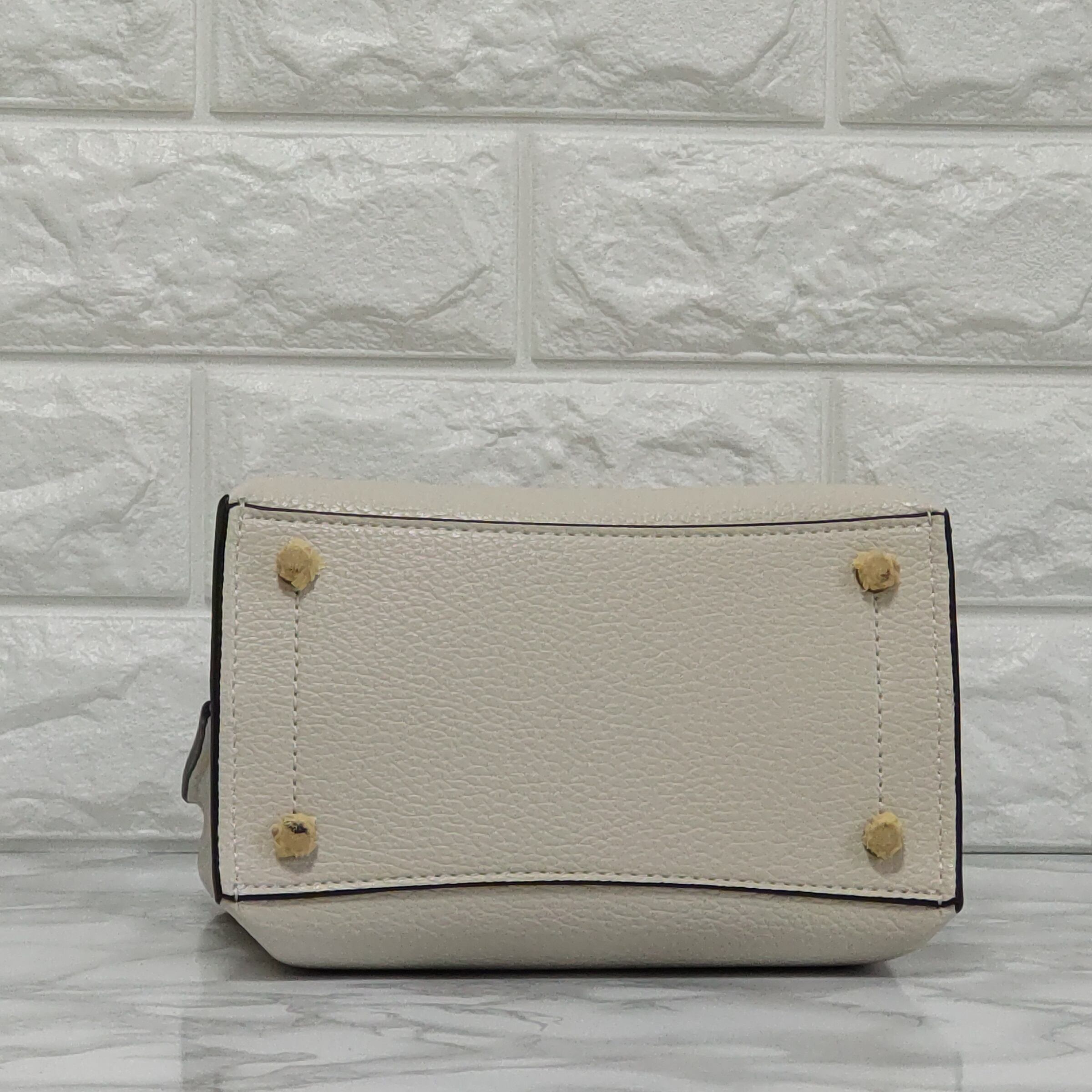 COACH コーチ ウィロウ トート バッグ 18 ショルダー チョーク 新作 