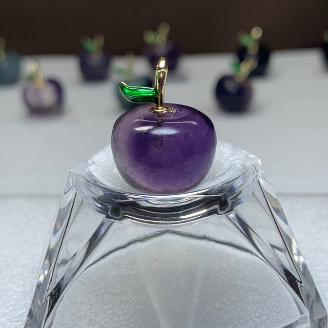 31.フローライトりんご・ペンダントトップ