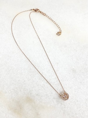 SWAROVSKI スワロフスキー ペンダント SPARKLING DANCE スパークリング ダンス 5272364