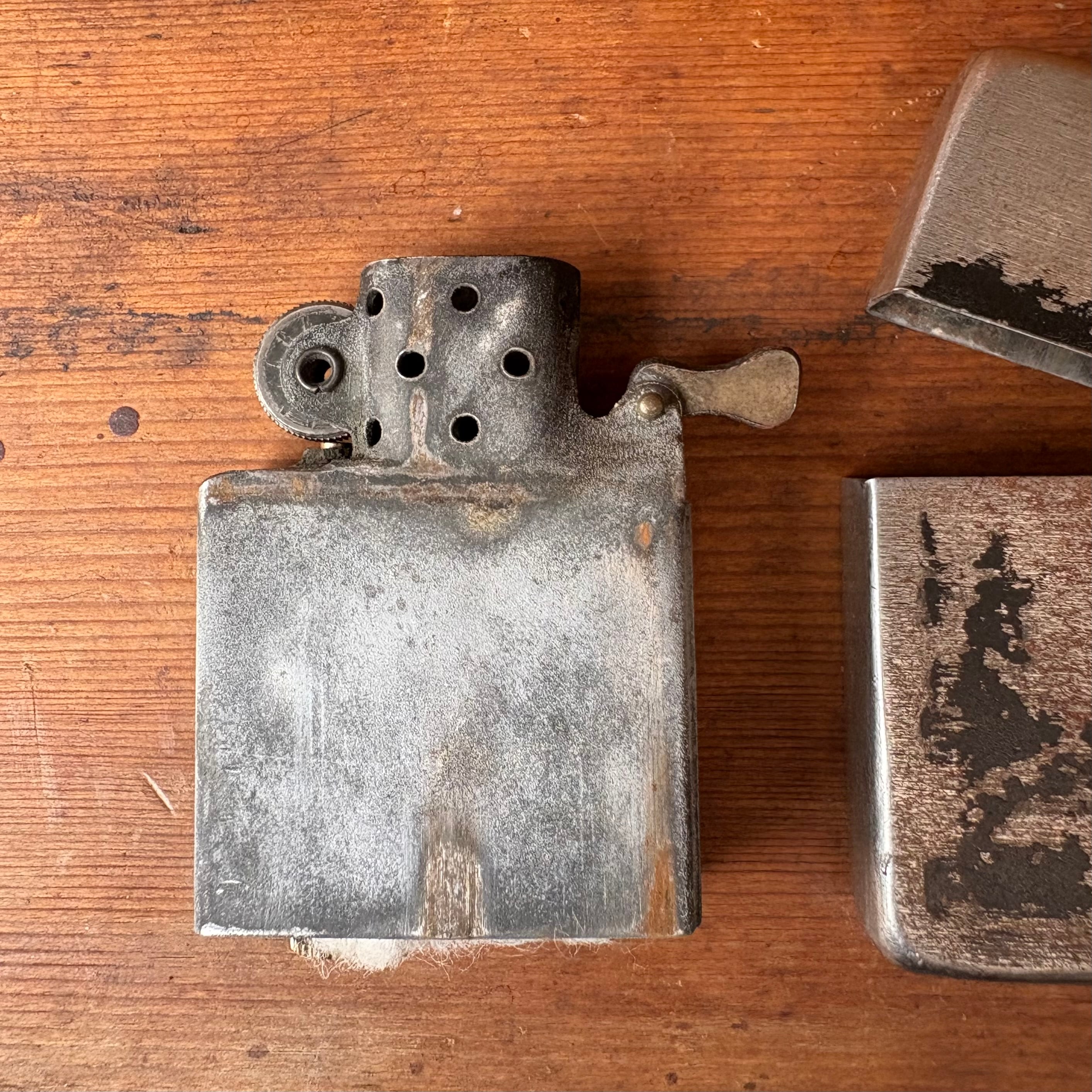 第二次大戦ジッポー オリジナル1943 ZIPPO ブラッククラックル 第二次大戦 1943 オリジナル ZIPPO ブラッククラックル | RED GROUND