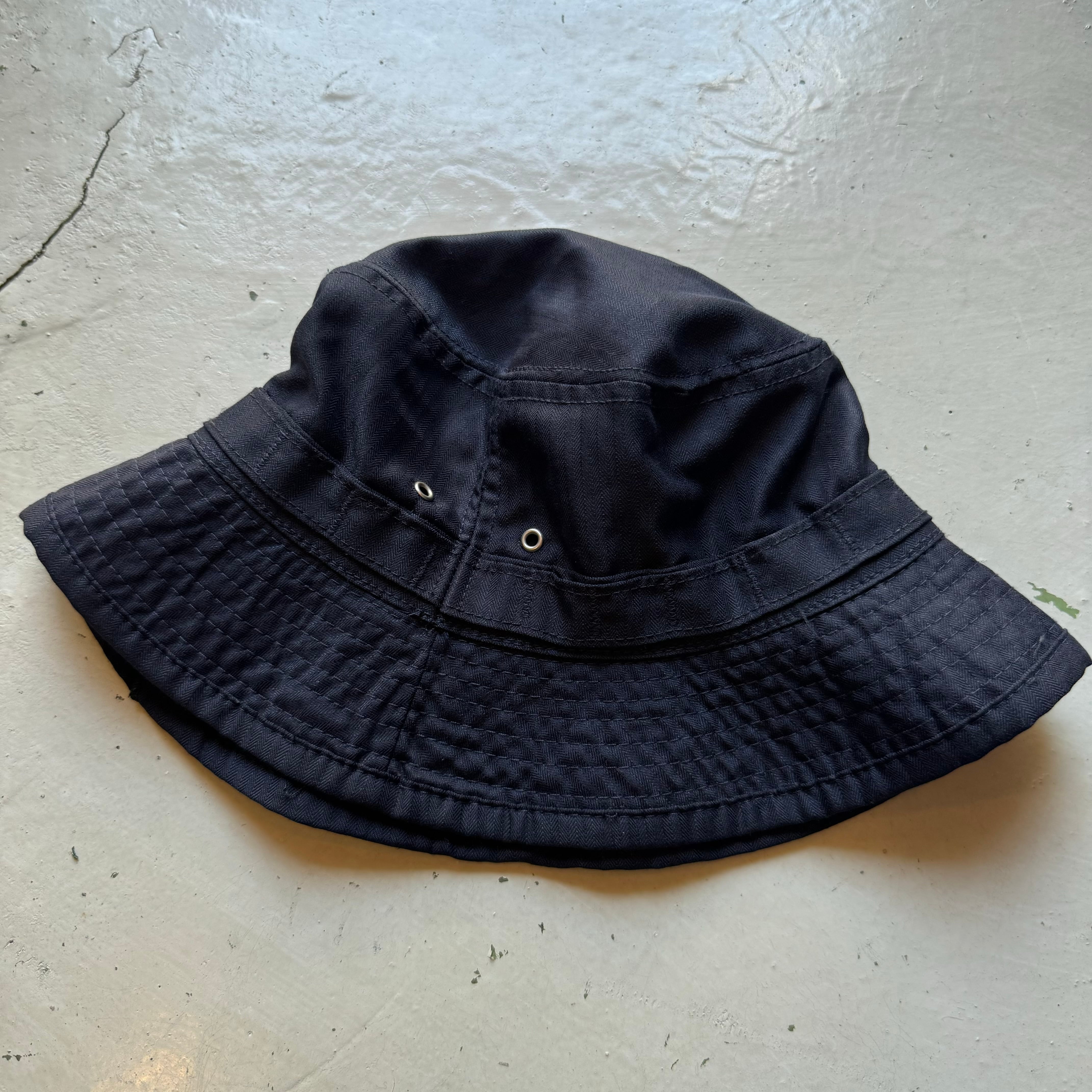 AprilroofsSupreme Vintage Bucket Hat TGC3