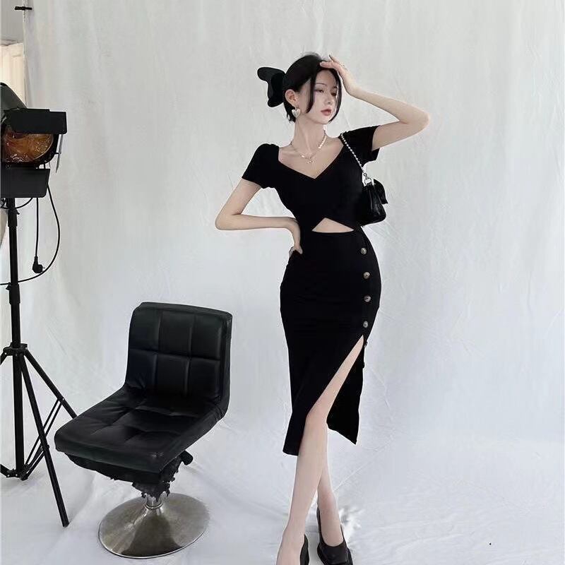 【新作】【送料無料】 セクシーで成熟した純粋な魅力的なデザイン、ホットガール Yujie 黒半袖スリットヒップカバードレス女性のウエストをスリムにします。 027239068717