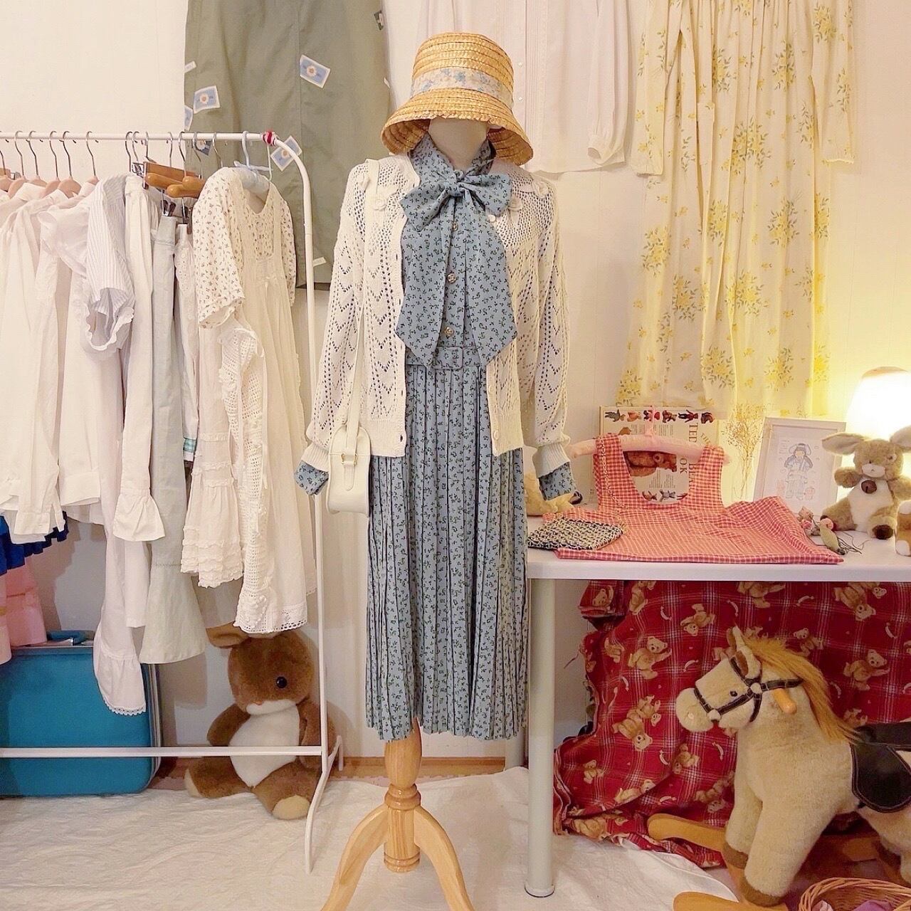 mini leaf ribbon tie one-piece