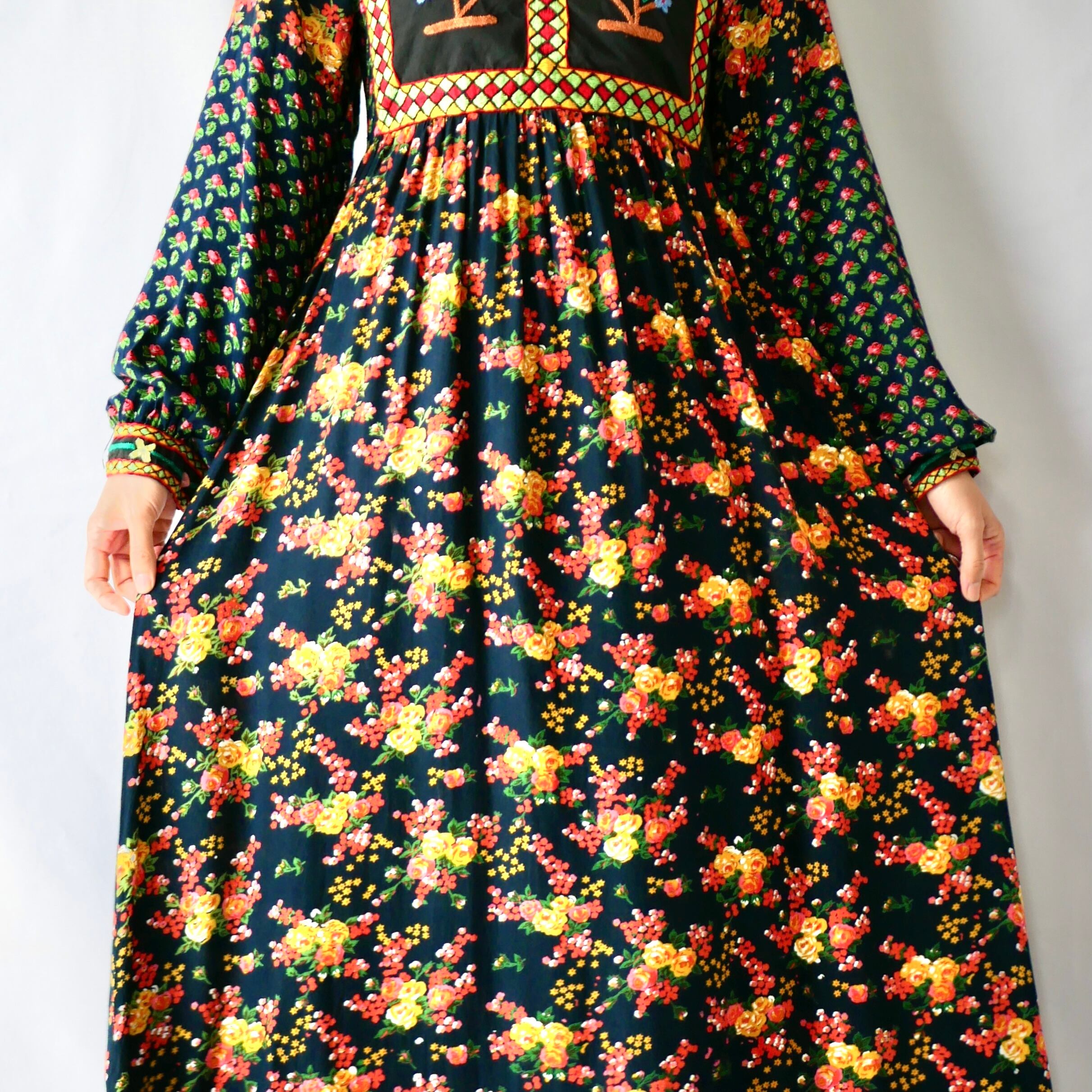 70s vintage Afghanistan floral maxi onepiece アフガン 70s vintage Afghanistan floral maxi onepiece アフガン